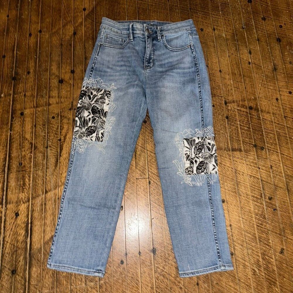 White House Black Market 25 embroidered straight crop jeans